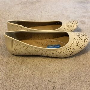 Cream colored women’s flats